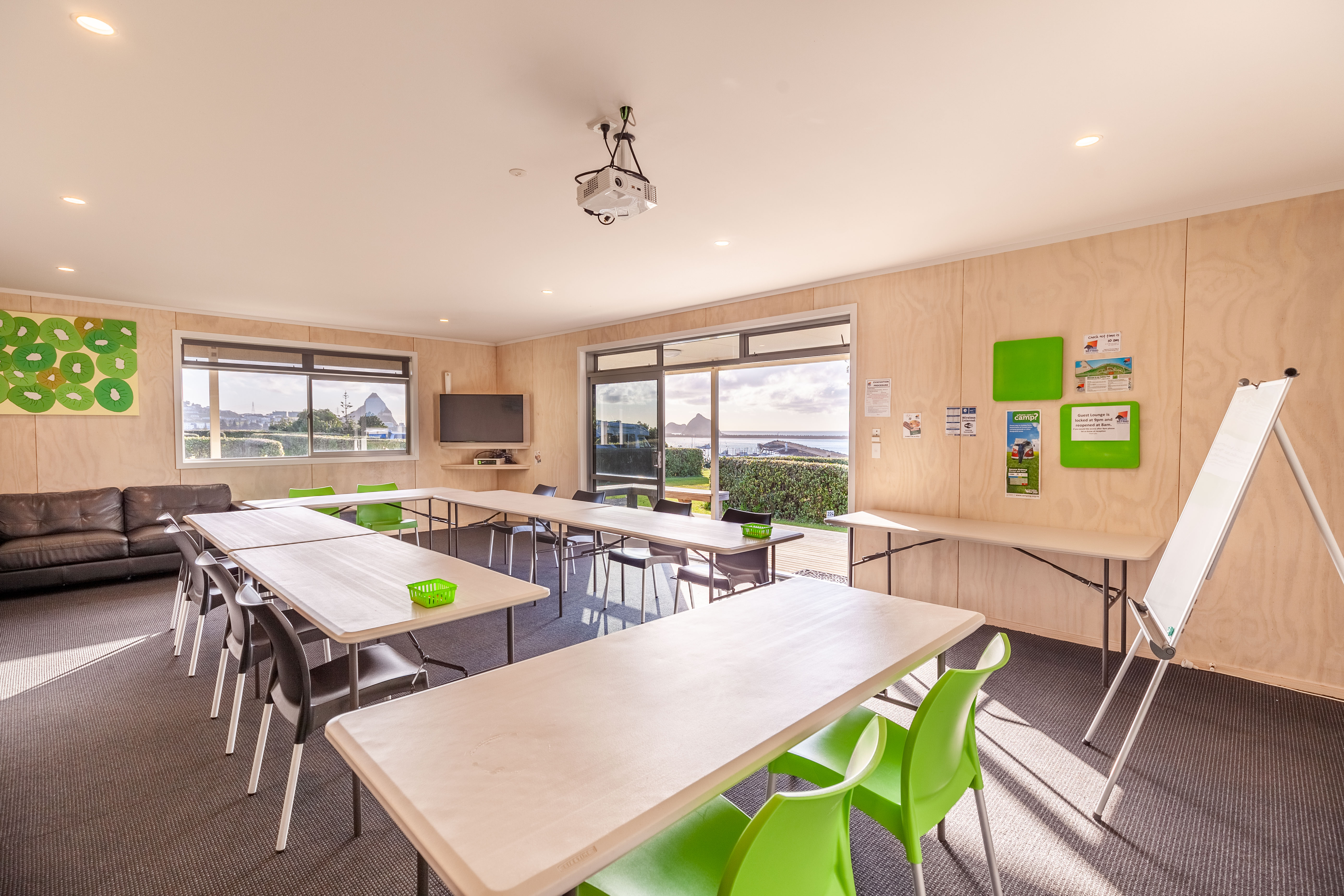 D Block 2015 new lounge and conference room v2 D Block 2015 new lounge and conference room v2
